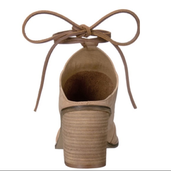 NWOT Chinese Laundry Women's Cali Leather Wedge - Picture 5 of 10